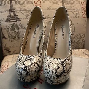 Black and white snake print ladies platforms